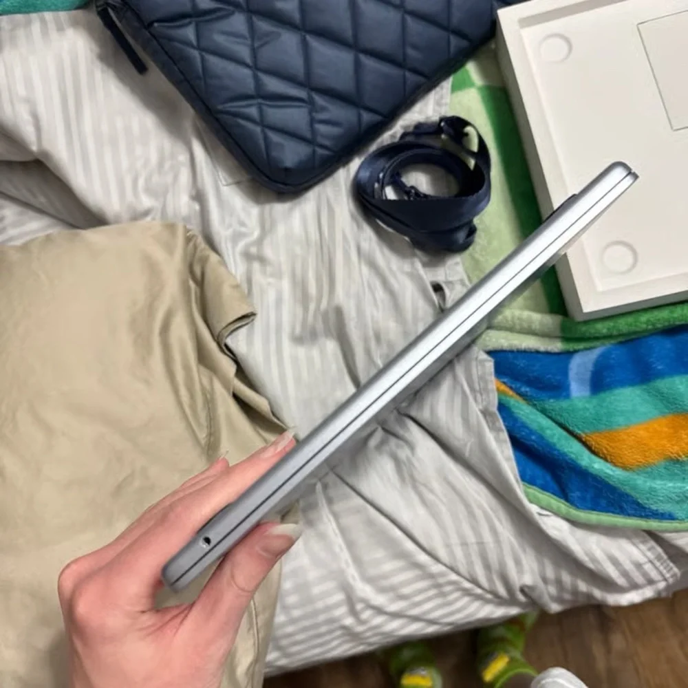 Used Apple Sleek Silver Laptop for Home Office